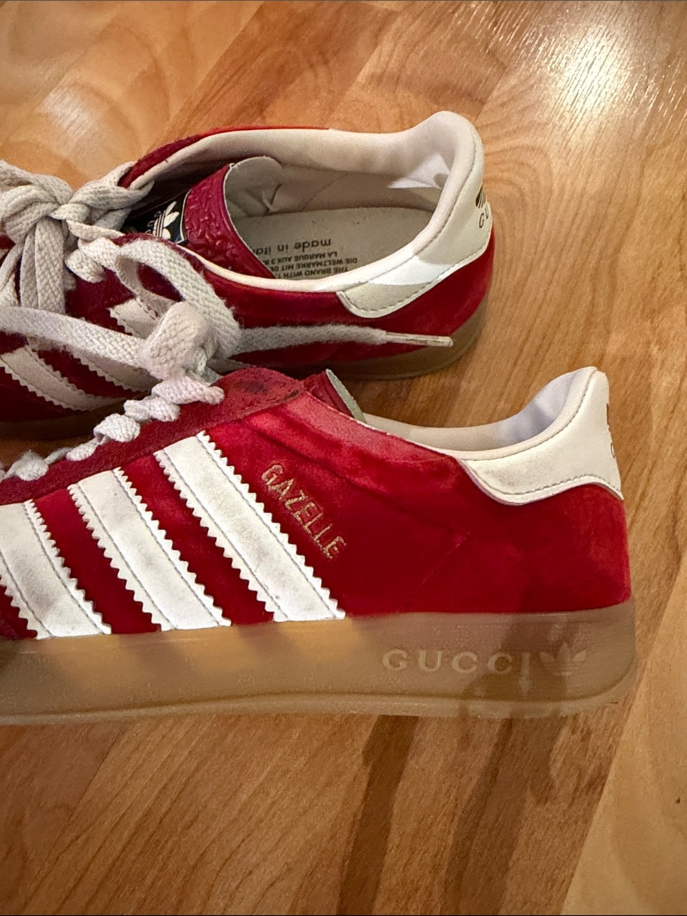 Gucci X Adidas Gazelle Kids Red and White Velvet Suede Shoes - Picture 12 of 12